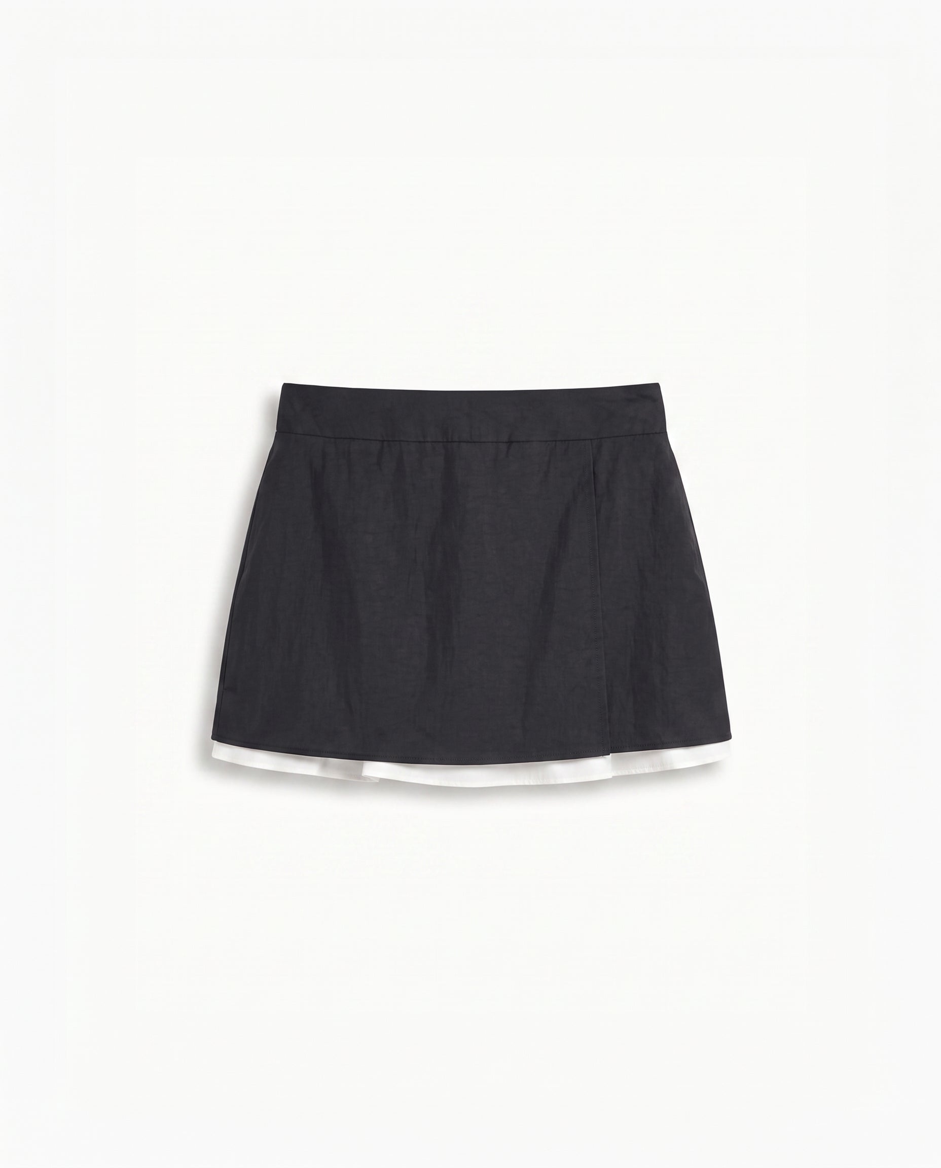 color : Black
