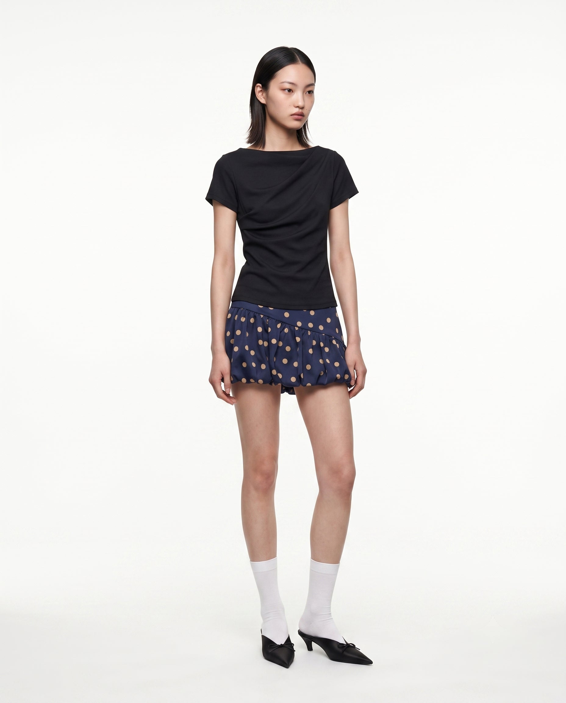 color : Black