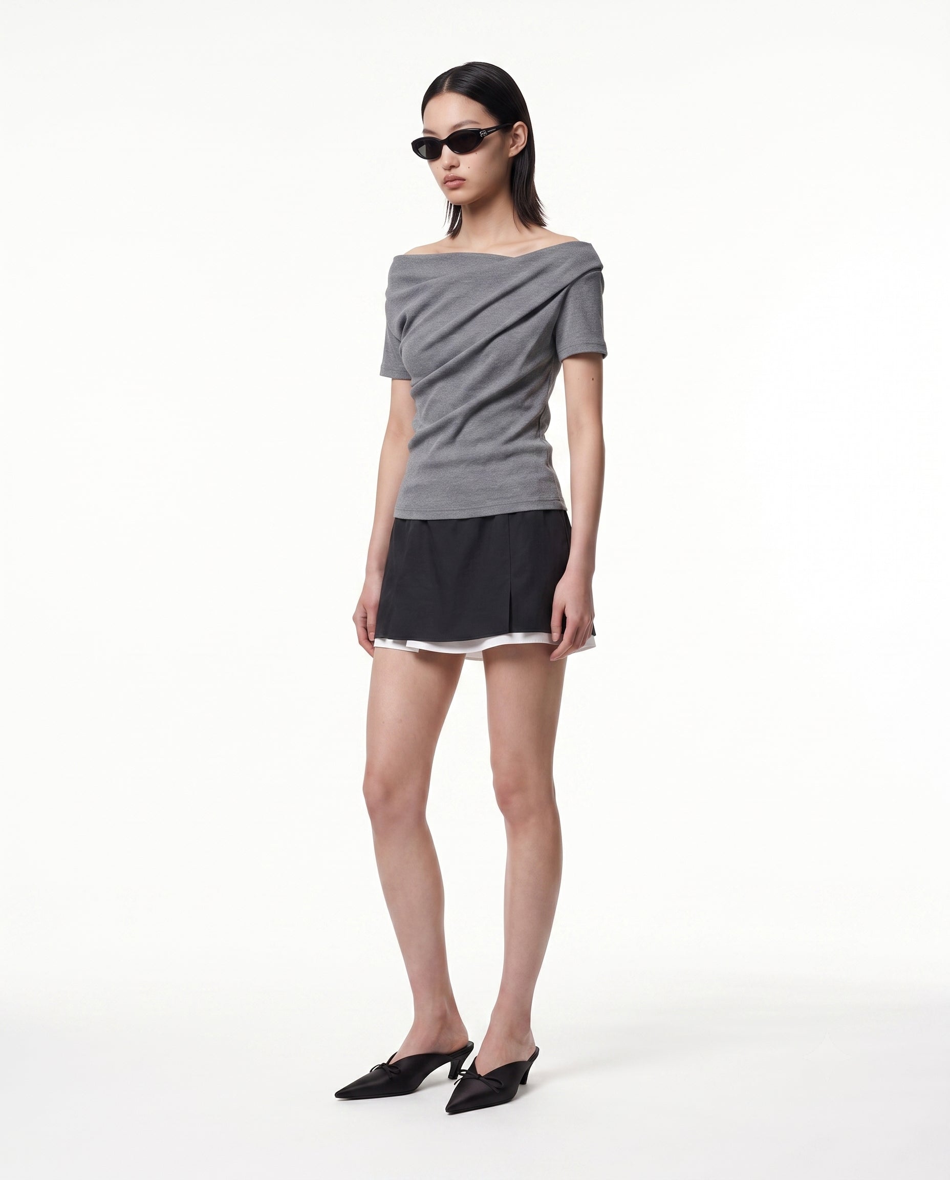 color : Black