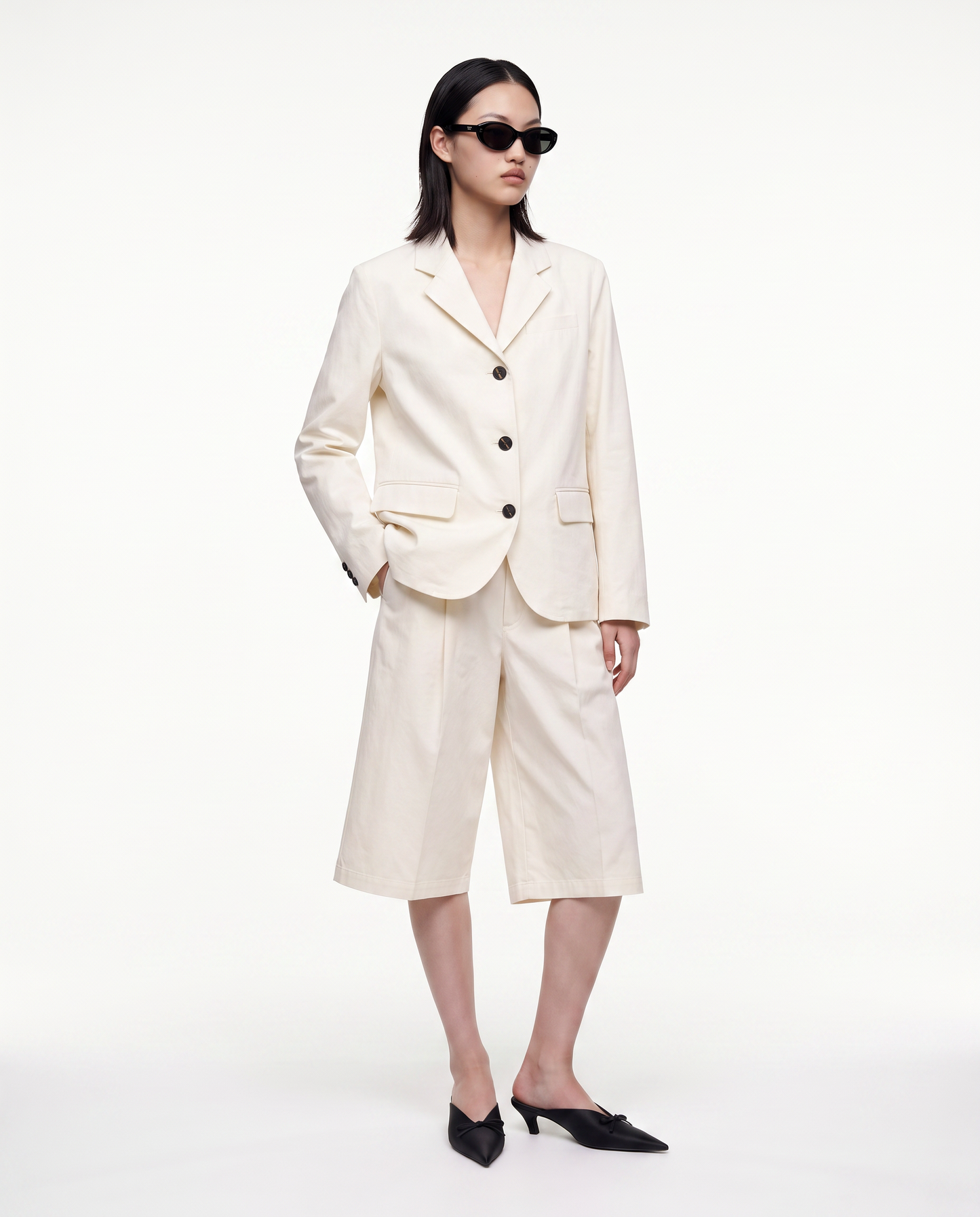 Color : Cream