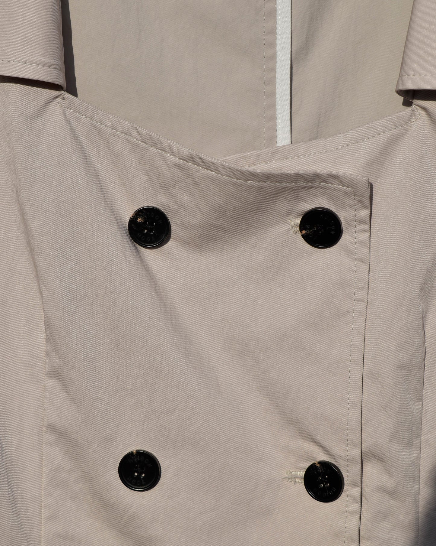 color : beige